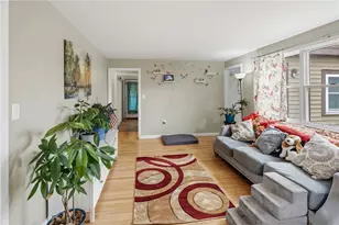 109 Pinecrest Dr, Pawtucket, RI 02861 - Photo 7