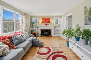 109 Pinecrest Dr, Pawtucket, RI 02861 - Photo 5