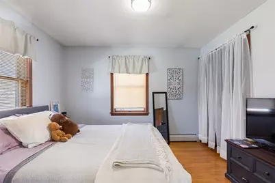 4 Wayne Street, Narragansett, RI 02882 - Photo 7