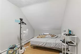 85 Hendricks St, Central Falls, RI 02863 - Photo 5