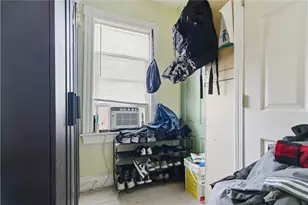 85 Hendricks St, Central Falls, RI 02863 - Photo 7