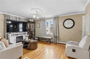 60 Imperial Ave, Cranston, RI 02920 - Photo 7