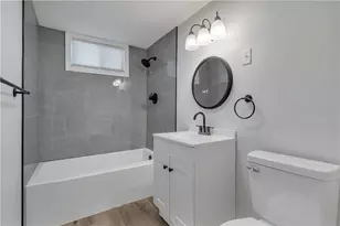 403 Commonwealth Ave, Warwick, RI 02886 - Photo 7