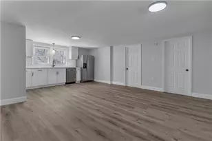 403 Commonwealth Ave, Warwick, RI 02886 - Photo 5