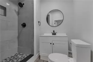 403 Commonwealth Ave, Warwick, RI 02886 - Photo 15