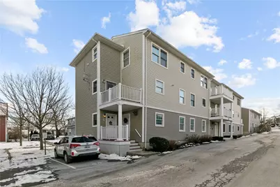 231 Maple Avenue #203, Newport, RI 02840 - Photo 21