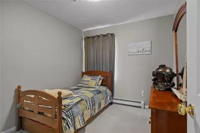 231 Maple Avenue #203, Newport, RI 02840 - Photo 9