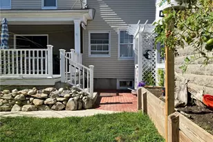 52 Manning St, Warren, RI 02885 - Photo 21