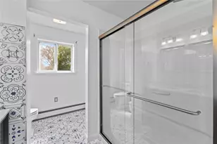 10 J H Dwyer Dr, Middletown, RI 02842 - Photo 23