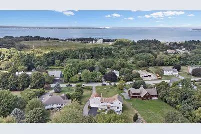 10 J H Dwyer Drive, Middletown, RI 02842 - Photo 1