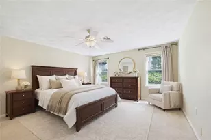 246 Spencer Woods Dr, Warwick, RI 02818 - Photo 11