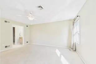 246 Spencer Woods Dr, Warwick, RI 02818 - Photo 13