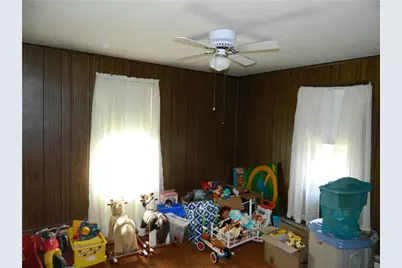 182 Simmonsville Avenue, Johnston, RI 02919 - Photo 17