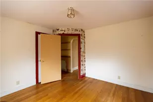 107 Fuller St, Pawtucket, RI 02861 - Photo 13