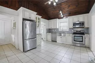 32 Broad St, Burrillville, RI 02859 - Photo 11