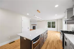 89 St Agnes Ave, Woonsocket, RI 02895 - Photo 9