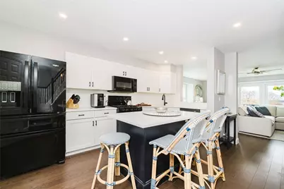 1505 Fairway Drive, Middletown, RI 02842 - Photo 11