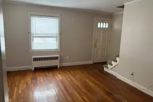 15 Bourne St, Bristol, RI 02809 - Photo 9