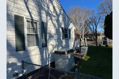 1047 Narragansett Parkway, Warwick, RI 02888 - Photo 47