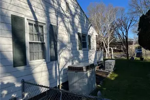 1047 Narragansett Pkwy, Warwick, RI 02888 - Photo 47