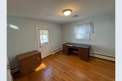 1047 Narragansett Parkway, Warwick, RI 02888 - Photo 15