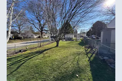 1047 Narragansett Parkway, Warwick, RI 02888 - Photo 37