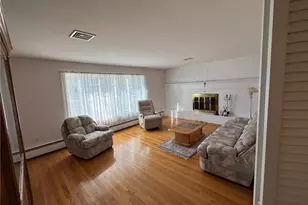 1047 Narragansett Pkwy, Warwick, RI 02888 - Photo 5