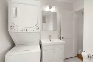 58 Washington St, Newport, RI 02840 - Photo 15