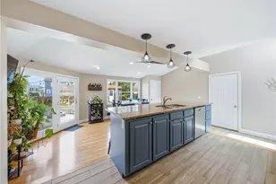 85 Gillan Ave, Warwick, RI 02886 - Photo 11