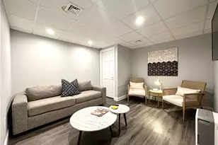 90 Wolcott Ave, Middletown, RI 02842 - Photo 15