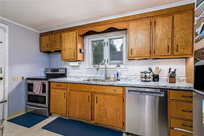 28 Bakers Creek Road, Warwick, RI 02886 - Photo 9