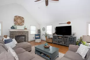 403 Valley Rd, Middletown, RI 02842 - Photo 13