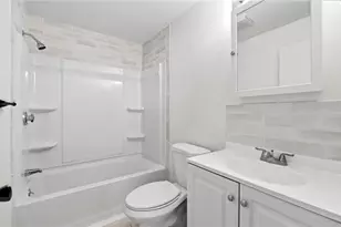 10 Henry St, Providence, RI 02909 - Photo 21