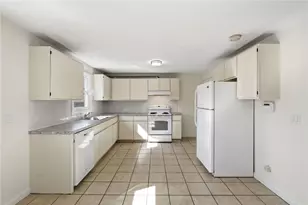 10 Henry St, Providence, RI 02909 - Photo 11