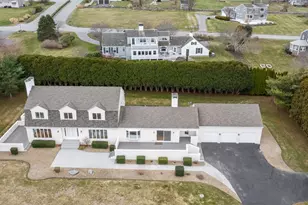 95 Holman St, Portsmouth, RI 02871 - Photo 1