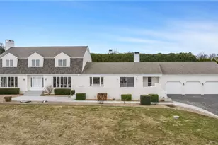 95 Holman St, Portsmouth, RI 02871 - Photo 1