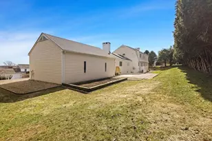95 Holman St, Portsmouth, RI 02871 - Photo 39