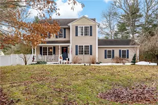 5 Bracken Hill Ct, Richmond, RI 02812 - Photo 1