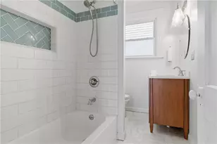 49 Harcourt Ave, Pawtucket, RI 02861 - Photo 9