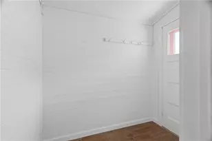 49 Harcourt Ave, Pawtucket, RI 02861 - Photo 17