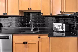 189 Laurel Ave, Providence, RI 02906 - Photo 15