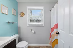 69 Walden Way, Cranston, RI 02921 - Photo 35