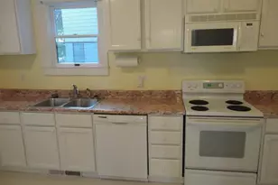 39 E Bowery St, Newport, RI 02840 - Photo 17