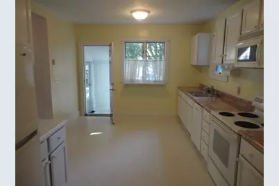 39 E Bowery Street, Newport, RI 02840 - Photo 21