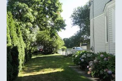 39 E Bowery Street, Newport, RI 02840 - Photo 39