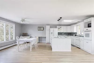 22 Jh Dwyer Drive, Middletown, RI 02842 - Photo 9