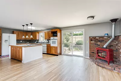 22 Jh Dwyer Drive, Middletown, RI 02842 - Photo 9