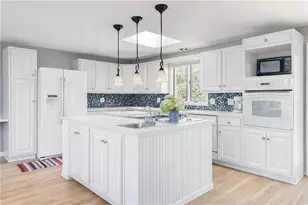 22 J H Dwyer Dr, Middletown, RI 02842 - Photo 7