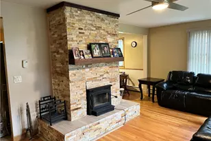 2 Cobble Hill Rd, Lincoln, RI 02865 - Photo 7