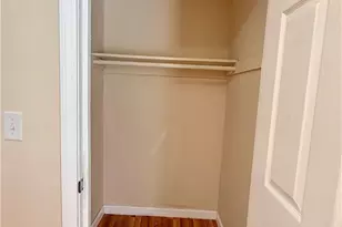 194 Harrison St, Pawtucket, RI 02860 - Photo 9